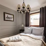 Aparthotel Aapartments - Ideal Center Location Warschau