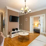 Aapartments - Ideal Center Location 4* Warschau