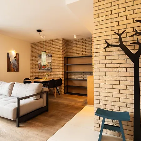 Apart-hotel Aapartments - Ideal Center Location 4*