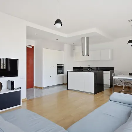 Apart-hotel Aapartments - Ideal Center Location 4*