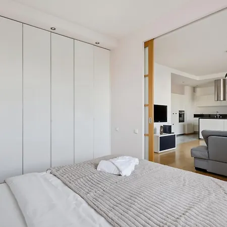 Aapartments - Ideal Center Location