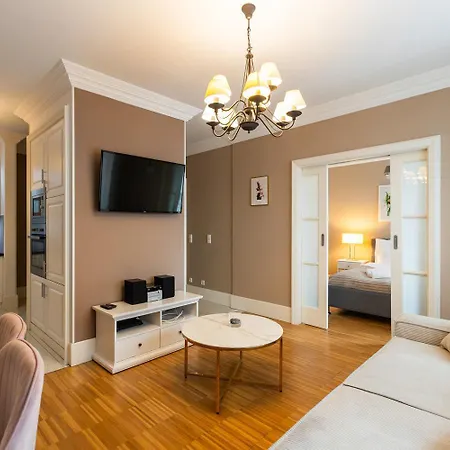 Aapartments - Ideal Center Location 4* 华沙